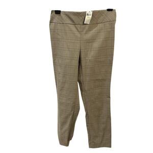Van Heusen Women's size 4 Stretch Extensible Plaid Capris